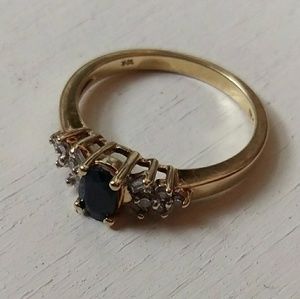 Vintage 10k gold ring with saphire abd diamond